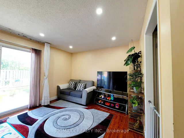 Additional image 21 of 21 Tulip Dr