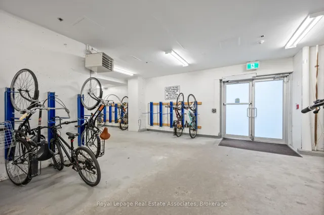 Additional image 24 of 80 Western Battery Rd Unit 222