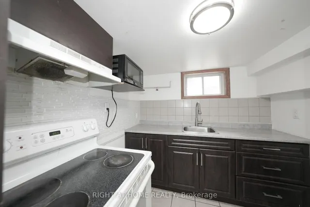 Additional image 21 of 53 Cree Ave