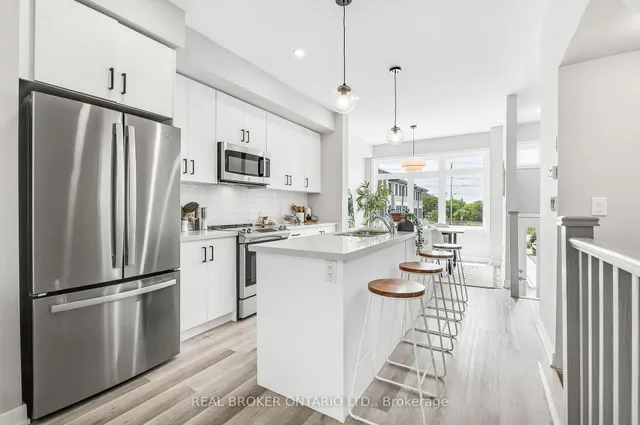 Additional image 11 of 527 Shaver Rd Unit 7