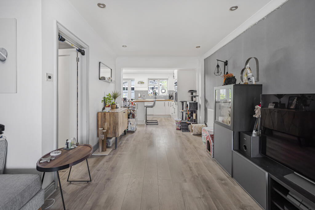 Additional image 7 of High Street, London Colney, AL2