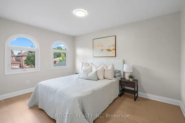 Additional image 31 of 114 Agincourt Dr