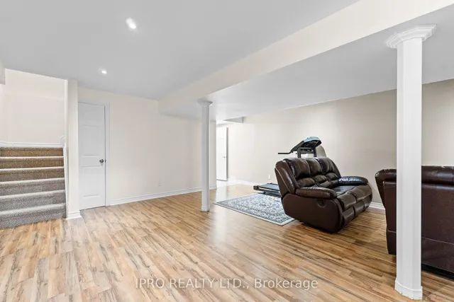 房产图片 29 - 42 Meadow Wood Cres