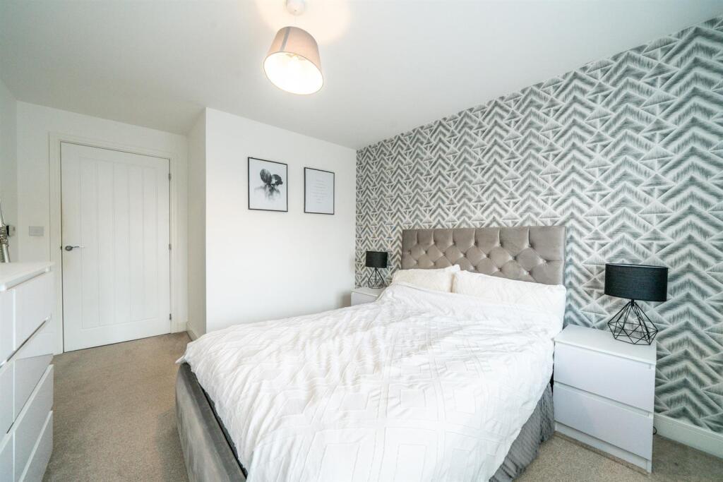 Additional image 13 of Kestrel Way, St. Albans