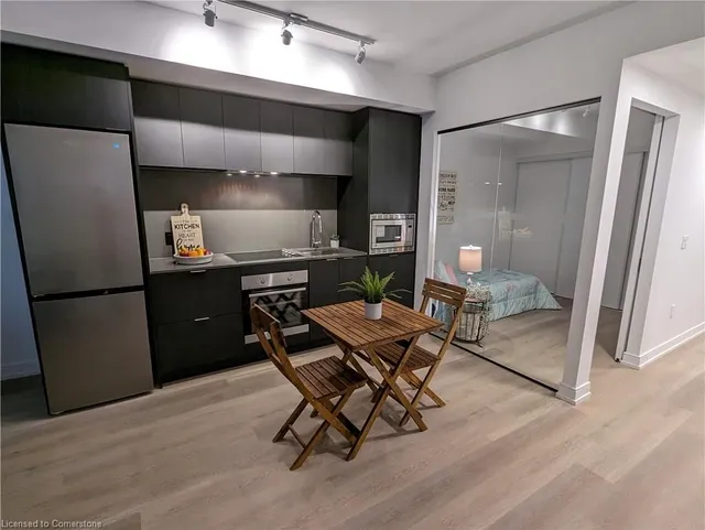 Additional image 6 of 1 Jarvis St Unit 518