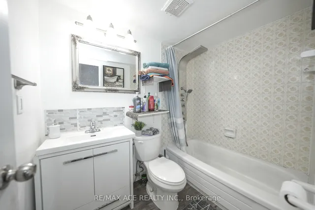 Additional image 18 of 301 Prudential Dr Unit 701