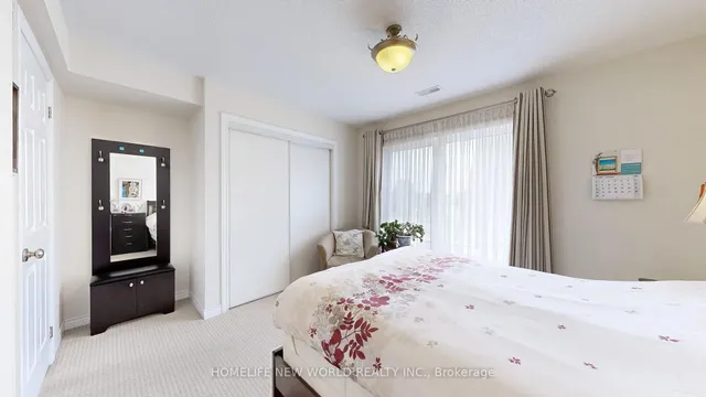 房产图片 29 - 49 Kawneer Terr