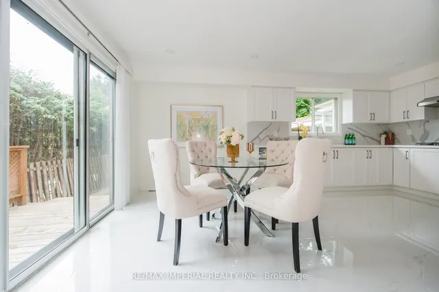 Additional image 12 of 11 Riderwood Dr