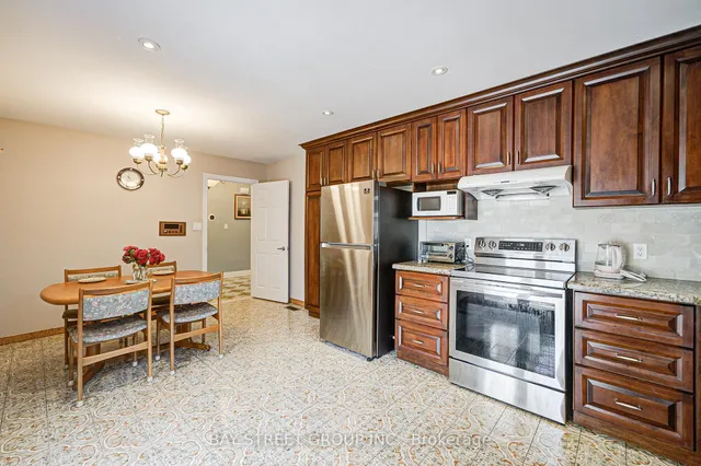 Additional image 4 of 38 Leafield Dr