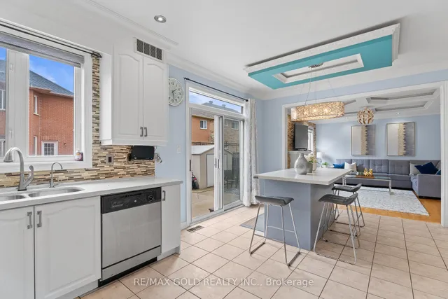 Additional image 17 of 15 Eagle Plains Dr