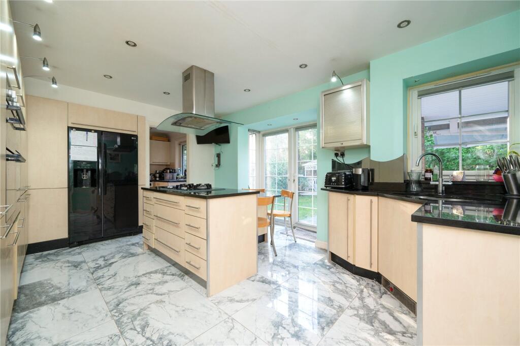 Additional image 3 of Aspen Close, Bricket Wood, St. Albans, Hertfordshire