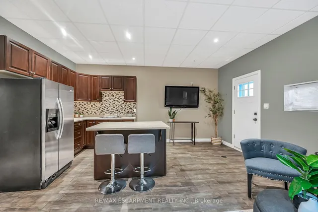 Additional image 36 of 50 Keith St