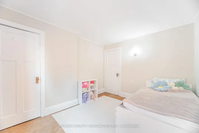 Additional image 30 of 24 Skyes Ave