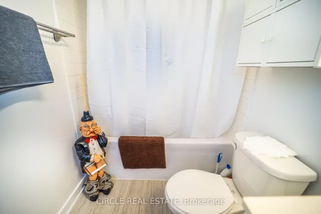 Additional image 18 of 1121 Cooke Blvd Unit 90