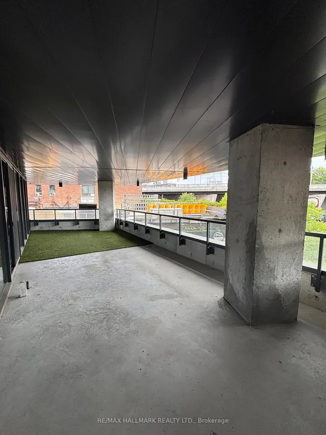 Additional image 9 of 383 Sorauren Ave Unit 209