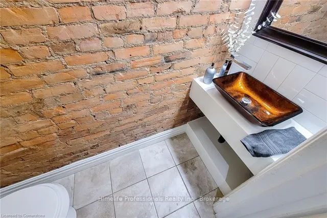 Additional image 25 of 116 Locke St