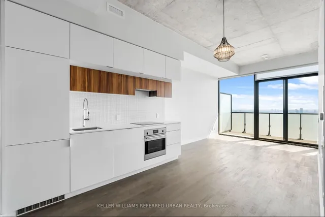 Additional image 10 of 185 Roehampton Ave Unit 3408