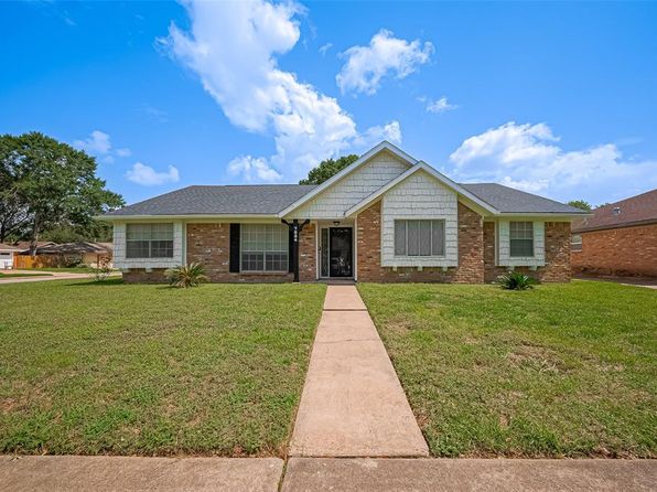 7634 Braesdale Ln, Houston, TX 77071