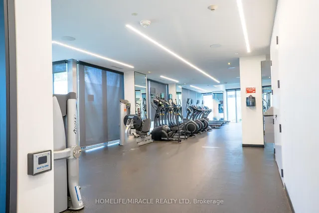 Additional image 48 of 225 Village Green Sq Unit 1708