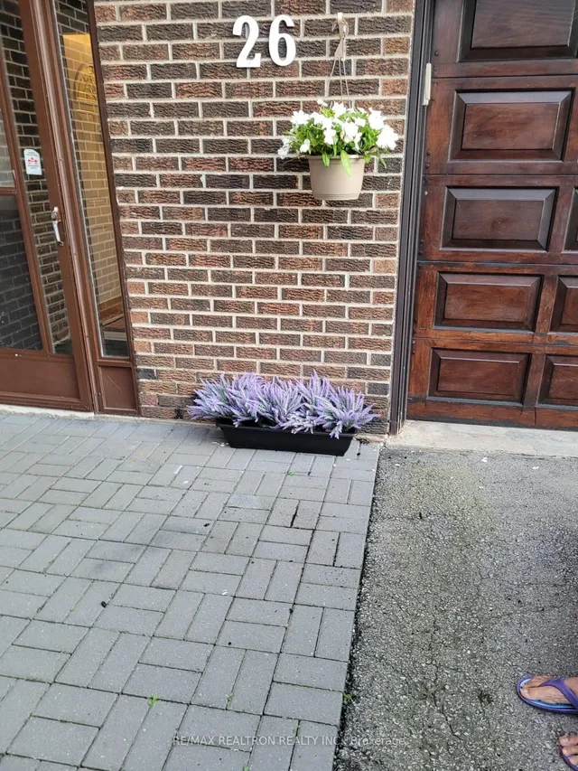 Additional image 25 of 7707 Darcel Ave Unit 26