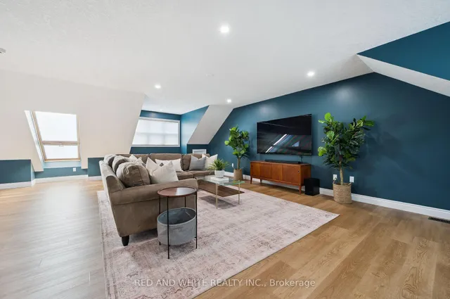 Additional image 32 of 135 Hawkswood Dr