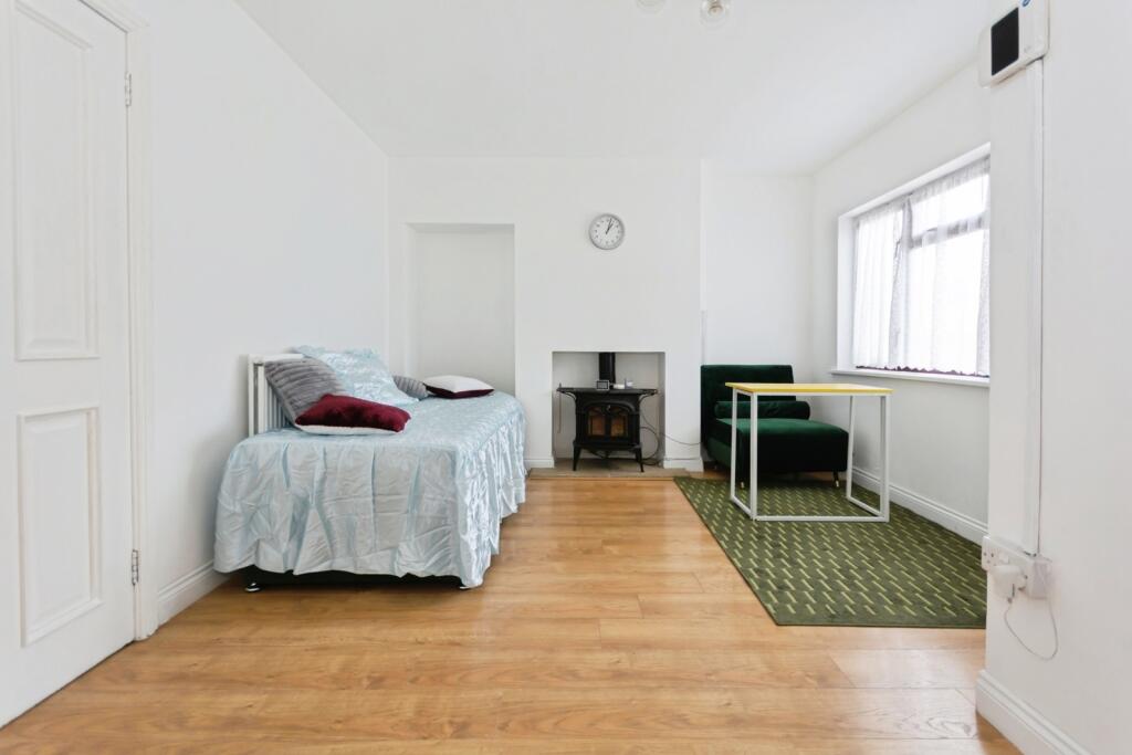 Additional image 7 of Yarnfield Road, Tyseley, Birmingham, West Midlands, B11