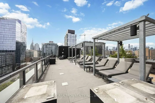 Additional image 40 of 120 Parliament St Unit 620