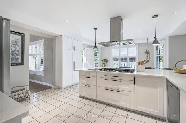 Additional image 14 of 205 Portage Lane