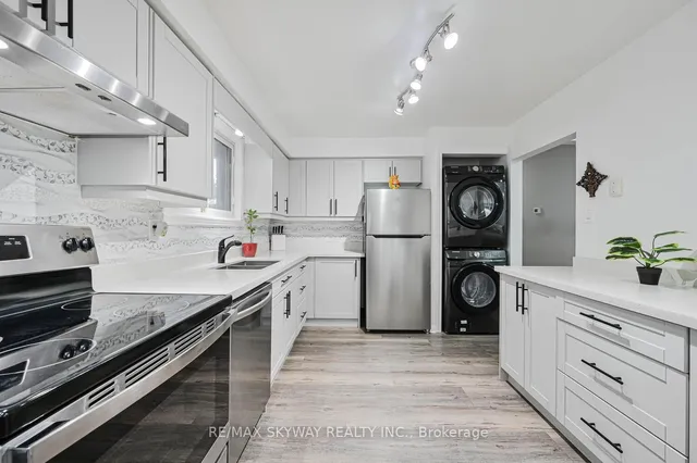 Additional image 18 of 20 Terra Cotta Cres