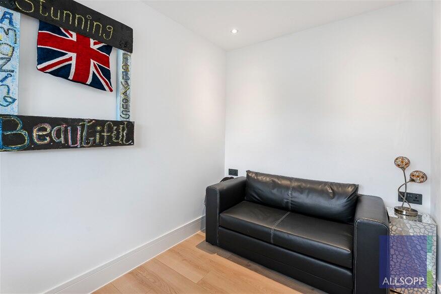 Additional image 4 of Wroxham Way, Harpenden, AL5