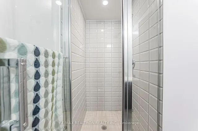 Additional image 8 of 203 College St Unit 2105