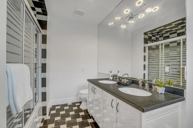 Additional image 37 of 20 Hurlingham Cres