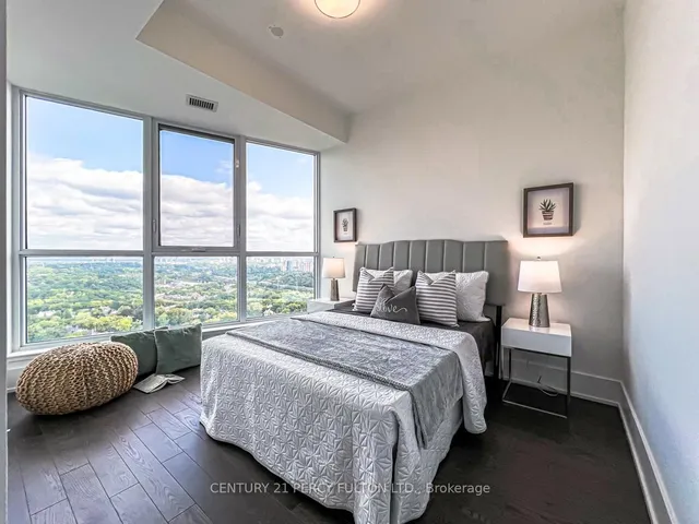 Additional image 7 of 585 Bloor St Unit 3415