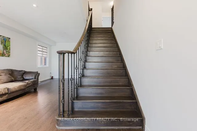 Additional image 22 of 100 Folgate Cres