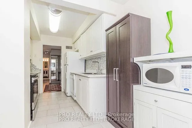 Additional image 21 of 1333 Bloor St Unit 305