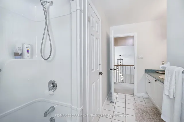 Additional image 31 of 205 Portage Lane