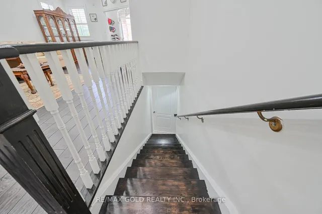 Additional image 30 of 46 Cobblestone Crt