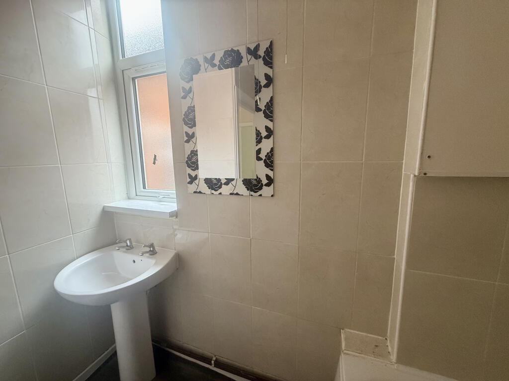 Additional image 9 of Yardley Wood Road, Moseley, B13