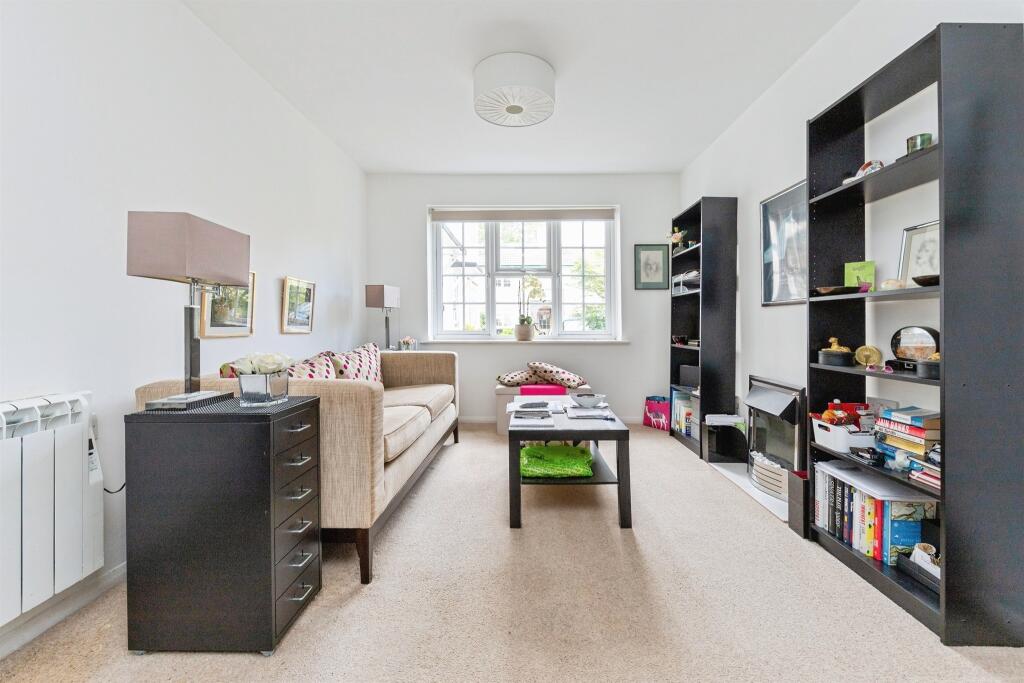 Additional image 6 of Guessens Court, Welwyn Garden City