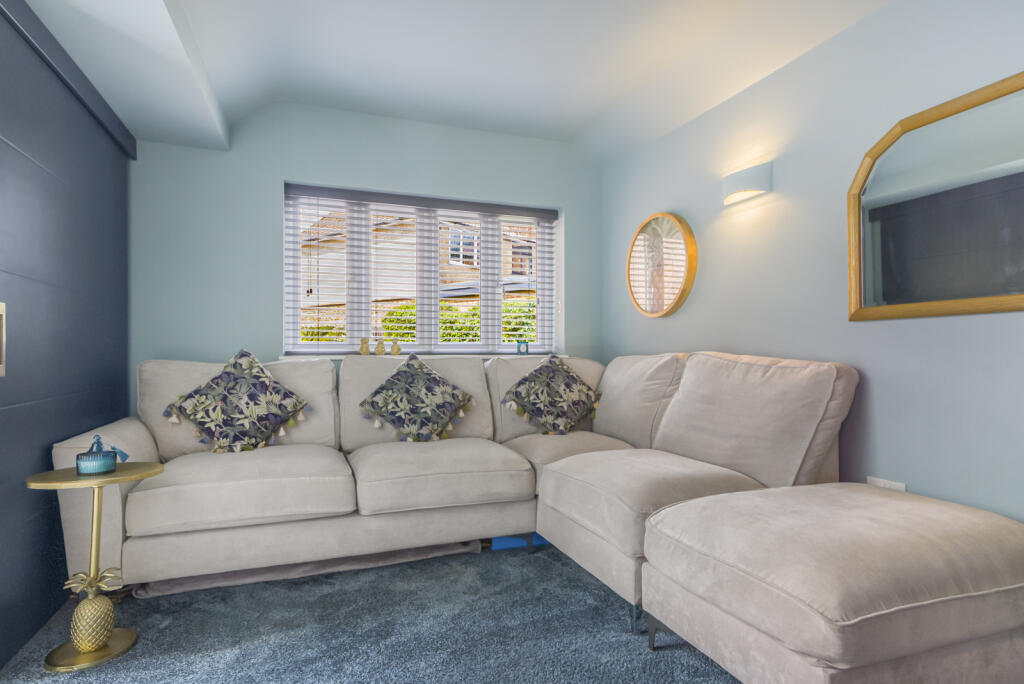 Additional image 13 of Laburnum Grove, St. Albans, Hertfordshire, AL2