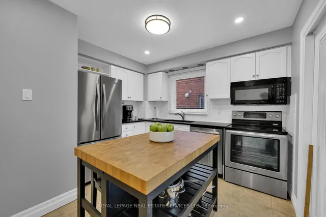 Additional image 13 of 1062 Glenbrook Ave