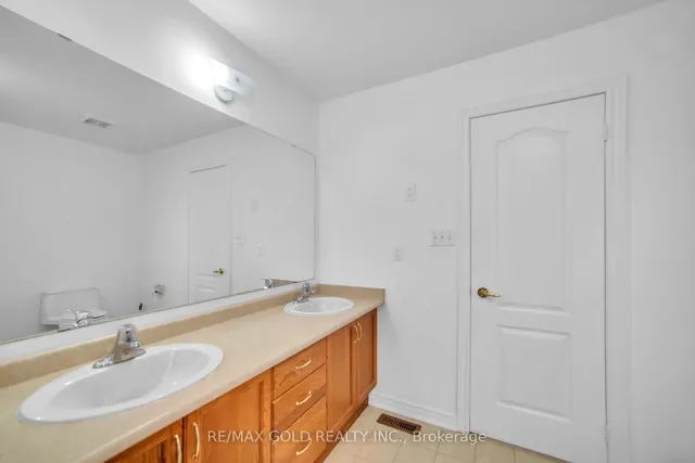 Additional image 42 of 5 Saddler Ave