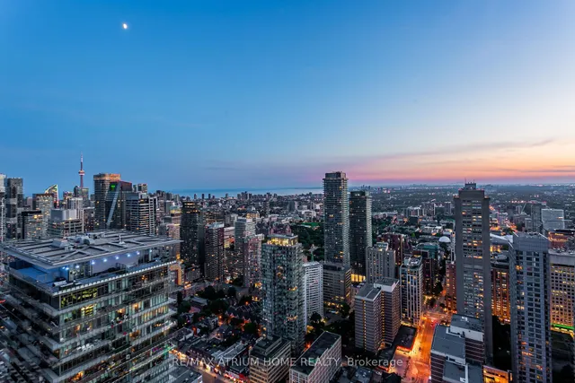 Additional image 18 of 42 Charles St Unit PH 5305