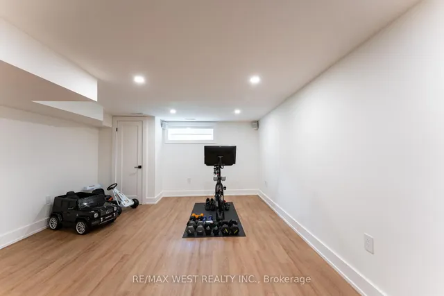 Additional image 24 of 92 Warwood Rd