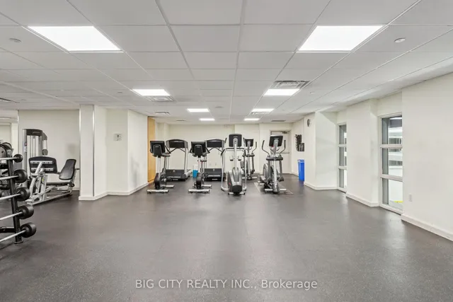 Additional image 39 of 570 Wellington St Unit 12B