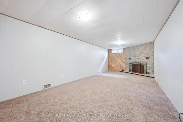 Additional image 29 of 29 Strathcona Cres