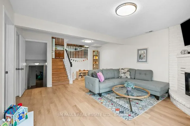 Additional image 33 of 104 Golfwood Dr