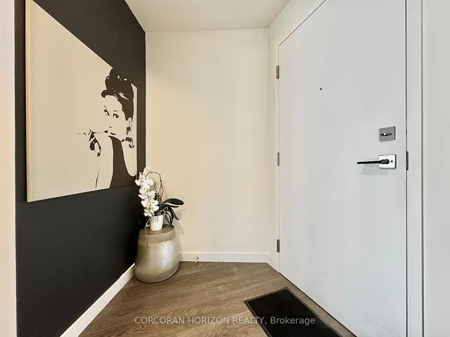 Additional image 2 of 690 KING St Unit 606