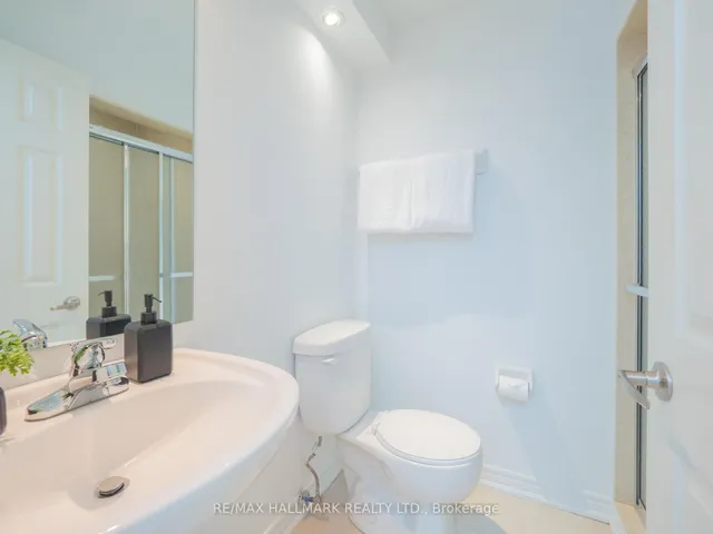 Additional image 35 of 1968 Bloor St Unit 11