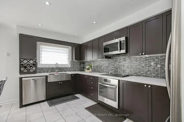 Additional image 16 of 47 Garibaldi Dr